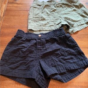 Old Navy Black and Green Shorts